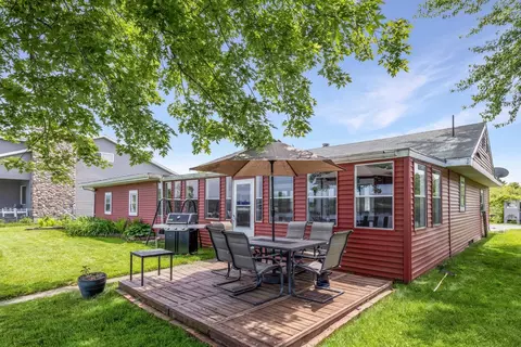 Exterior - 68258 Cassopolis Rd, Mason, MI 49031 photo 3 of 7