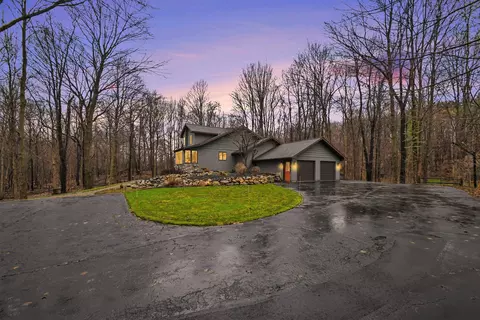 2913 Grange Rd, Oronoko, MI 49103