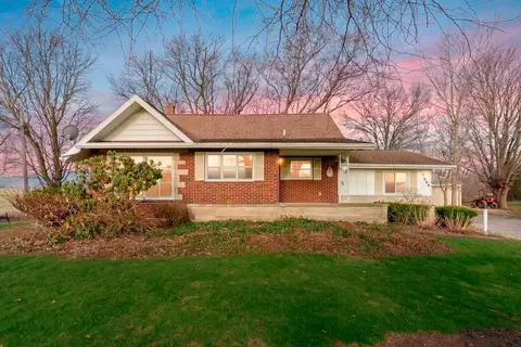 5844 S Scottdale Rd, Royalton, MI 49103