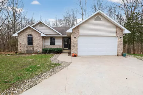 3652 Sawyer Rd, Weesaw, MI 49125