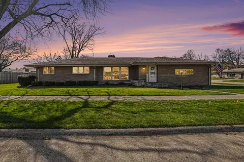 2904 Veronica Dr, St. Joseph, MI 49085