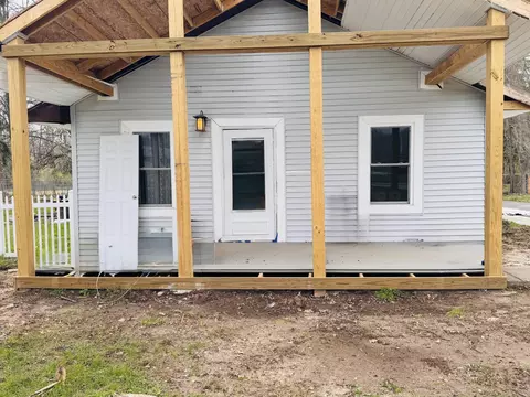 1250 S 15th St, Niles, MI 49120