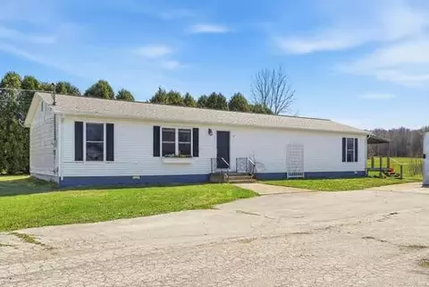 68715 66th Ave, Watervliet, MI 49098