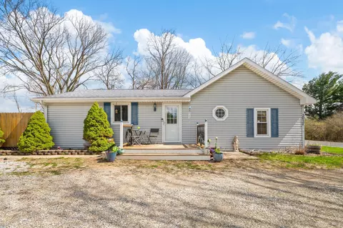3017 Walton Rd, Niles, MI 49107