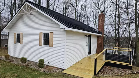 7731 White Birch Dr, Grant, MI 48622