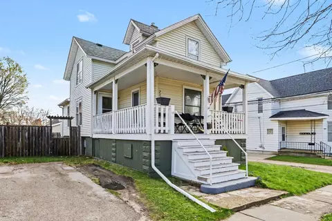 711 Jones St, St. Joseph, MI 49085
