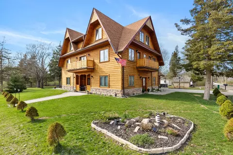 79 Pershing St, Casco, MI 49090