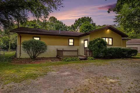 1943 Terminal Rd, Niles, MI 49120