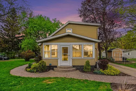 1917 E Main St, Niles, MI 49120