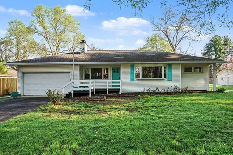 223 Hartman Rd, Niles, MI 49120