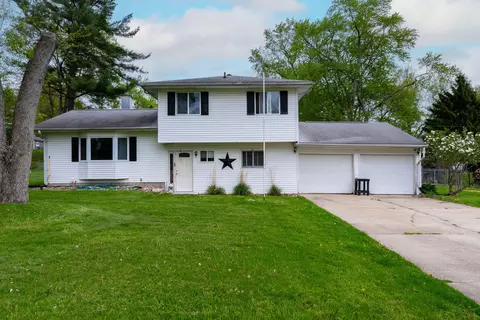 16271 Merson Ct, Buchanan, MI 49107