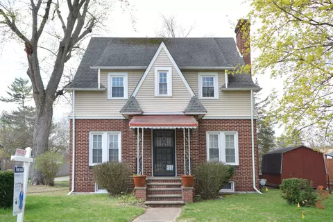 601 N Kalamazoo St, Paw Paw, MI 49079