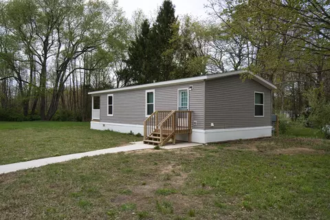 370 68th St, Casco, MI 49090
