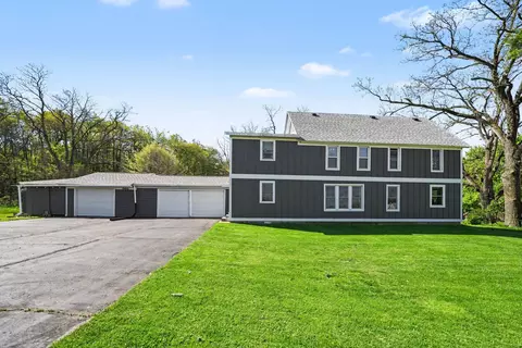 4270 Chamberlain Rd, Bertrand, MI 49107