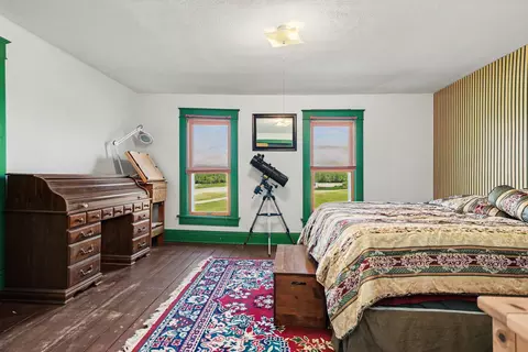 Bedroom - 4270 Chamberlain Rd, Bertrand, MI 49107 photo 3 of 4