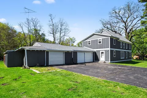 Exterior - 4270 Chamberlain Rd, Bertrand, MI 49107 photo 3 of 7
