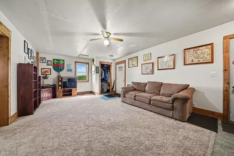 Living - 4270 Chamberlain Rd, Bertrand, MI 49107 photo 3 of 3