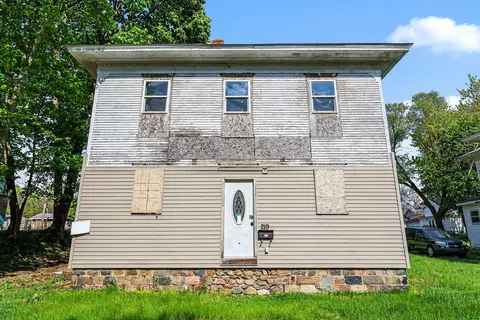 219 S Dalrymple St, Albion, MI 49224