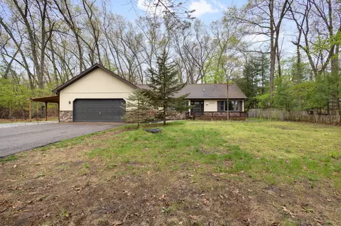 14458 Wolf Ln, New Buffalo, MI 49117