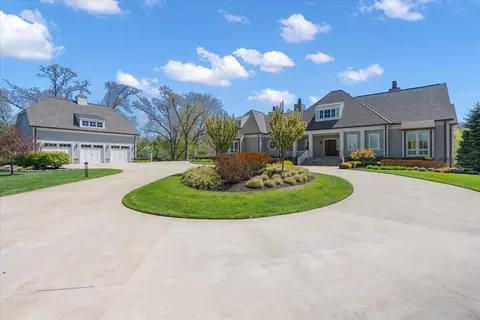 13741 S Indian Springs Rd, Buchanan, MI 49107