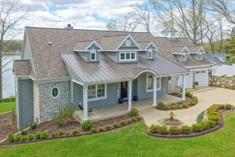 Exterior - 58604 E Clear Lake Rd, Fabius, MI 49093 photo 5 of 8