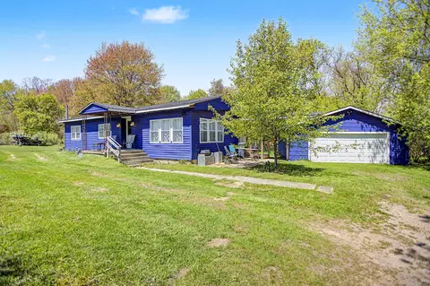 7181 E Beach Dr, Casco, MI 49090