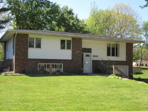 9552 Pine St, Bridgman, MI 49106