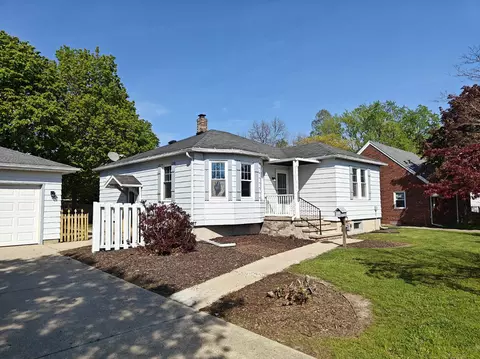 1207 Napier Ave, St. Joseph, MI 49085
