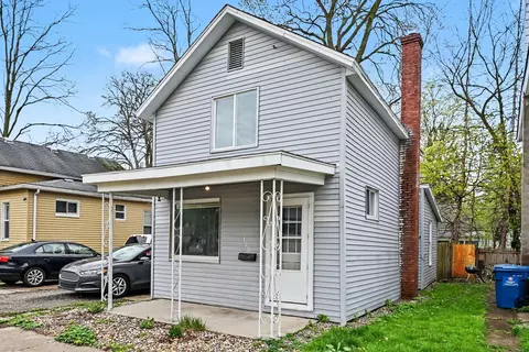 122 S 5th St, Niles, MI 49120