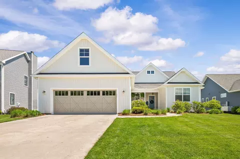 529 Dunewood, St. Joseph, MI 49085