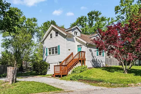 414 S Barrett St, Niles, MI 49120