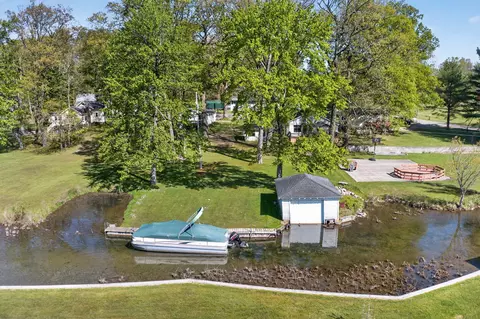 61486 Donald Roadway W, Penn, MI 49095