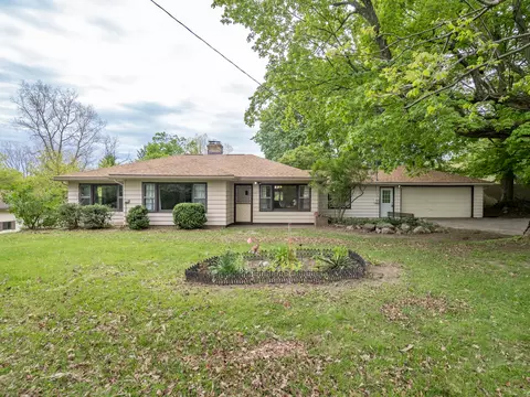 59021 County Road 215, Lawrence, MI 49064