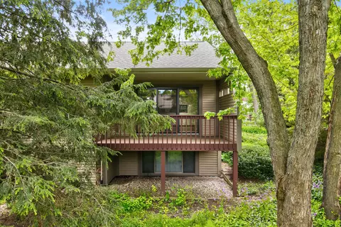 643 Crestview Street Unit St #27, Holland, MI 49423