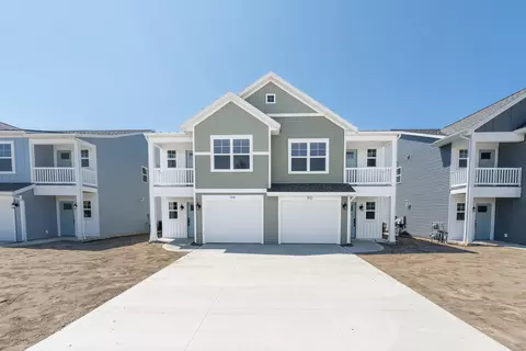 912 Indiana Ave UNIT SOUTH, South Haven, MI 49090