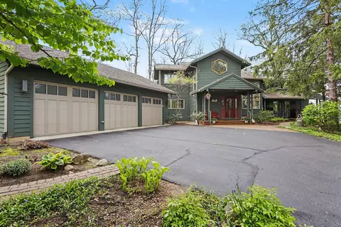 90888 Bluff Dr, Porter, MI 49067
