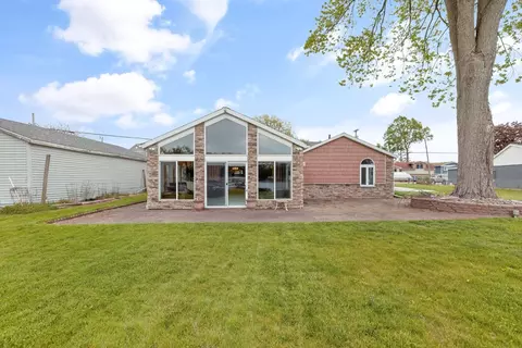 69734 Sunset Blvd, Porter, MI 49130