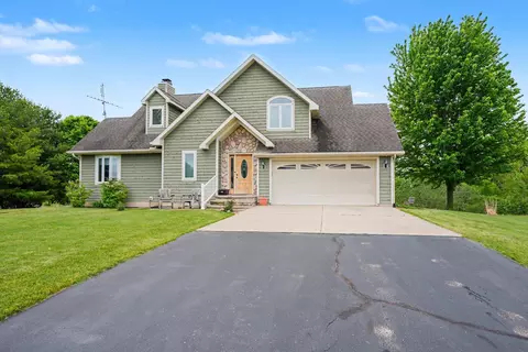 1908 Kaiser Rd, Weesaw, MI 49113