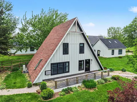 540 East Dr, South Haven, MI 49090