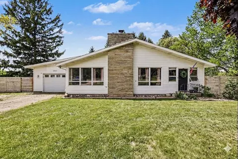 9010 73rd St, South Haven, MI 49090