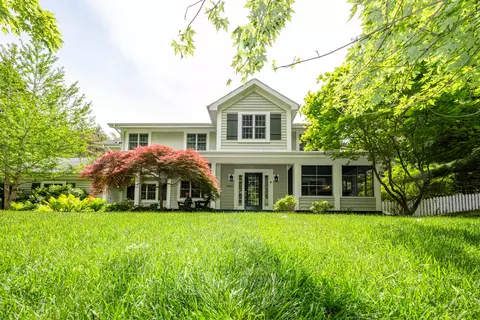 6482 Sweetbriar Ct, Chikaming, MI 49125