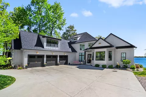 4630 E Gull Lke Drive Unit Dr #A, Ross, MI 49060
