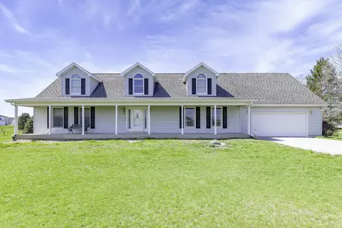 69500 Christiana Lake Rd, Ontwa, MI 49112