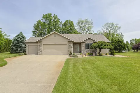 70895 Kristy Ln, Mason, MI 49112