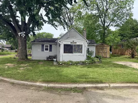 1014 N 9th St, Niles, MI 49120