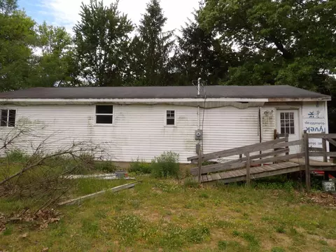 1812 Bell Rd, Niles, MI 49120