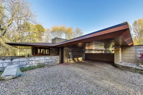 11185 Hawthorne Dr, Charleston, MI 49053