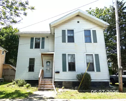 814 Central Pl, Kalamazoo, MI 49008