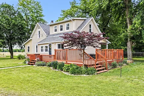 7222 Hollywood Rd, Royalton, MI 49103