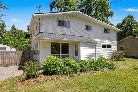 751 Jakway Ave, St. Joseph, MI 49022